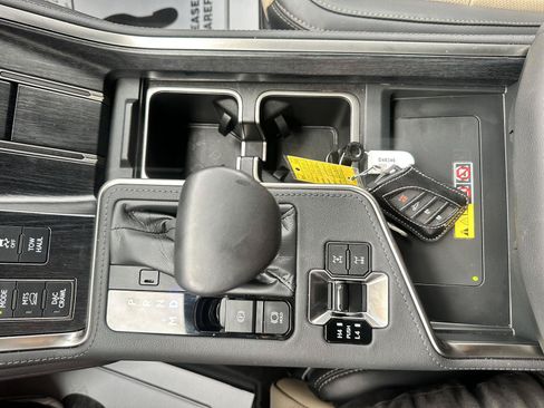 Used 2025 Lexus GX 550 AWD/4WD image 33