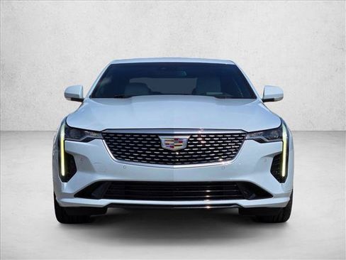 Used 2022 Cadillac CT4 Premium Luxury RWD image 2
