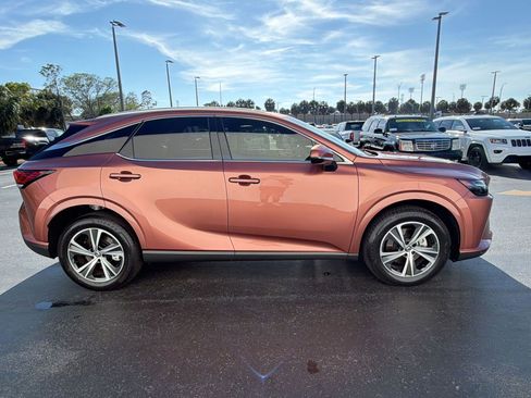 Used 2024 Lexus RX 350 Premium w/ Accessory Package (Z1) FWD image 8
