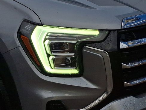 Used 2025 GMC Terrain Elevation image 9