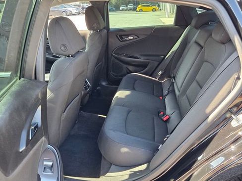 Used 2016 Chevrolet Malibu LT image 10