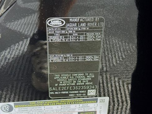 Certified 2025 Land Rover Defender 110 X-Dynamic SE AWD/4WD image 34