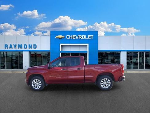 Used 2020 Chevrolet Silverado 1500 Custom w/ Custom Value Package AWD/4WD image 6