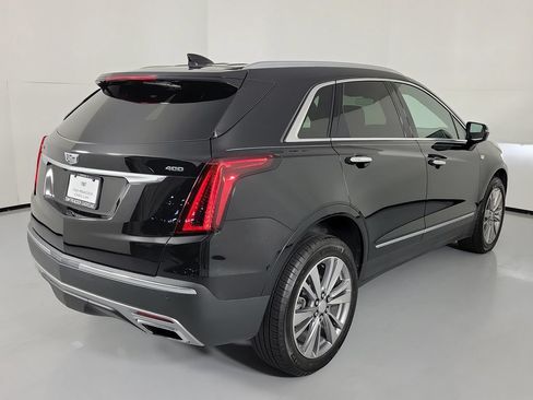 Certified 2024 Cadillac XT5 Premium Luxury FWD image 3