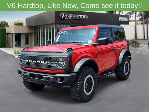 Used 2023 Ford Bronco Badlands w/ Sasquatch Package AWD/4WD image 7