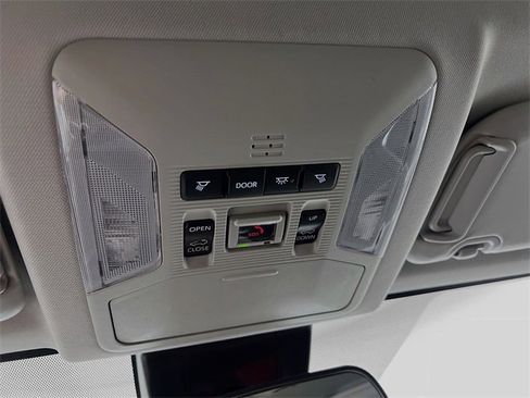 New 2025 Toyota RAV4 XLE image 18