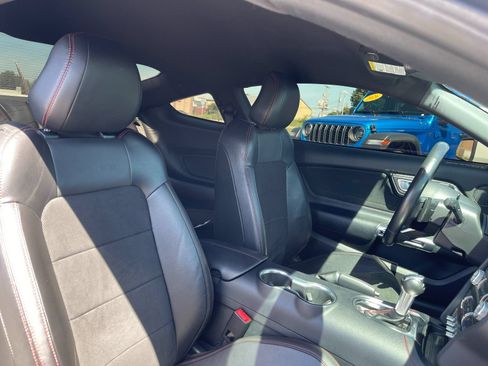 Used 2022 Ford Mustang GT Premium w/ GT Performance Package RWD image 18