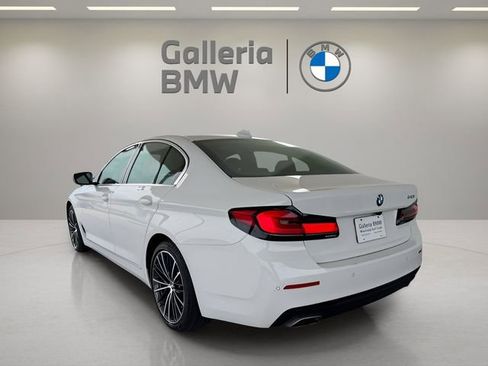 Used 2023 BMW 540i w/ Premium Package image 10
