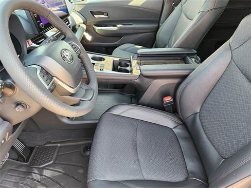 New 2026 Toyota Sienna Limited image 9