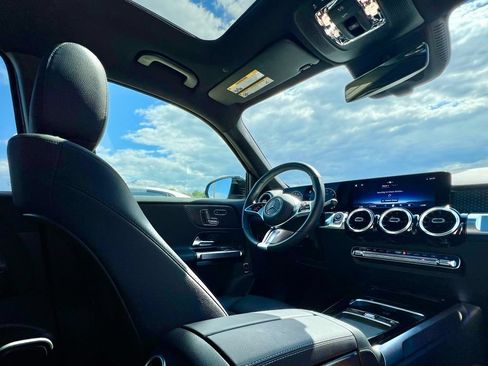 Certified 2026 Mercedes-Benz GLB 250 4MATIC image 7
