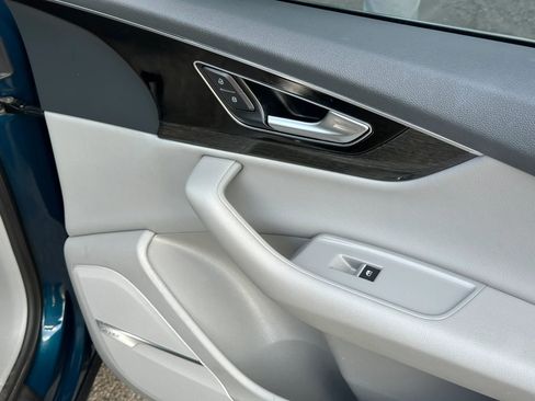 Used 2018 Audi Q7 3.0T Prestige image 24