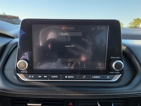 Used 2023 Nissan Rogue SV image 19