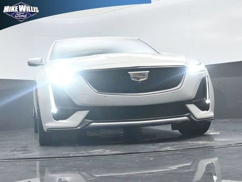 Used 2023 Cadillac CT5 V w/ Premium Package RWD image 18
