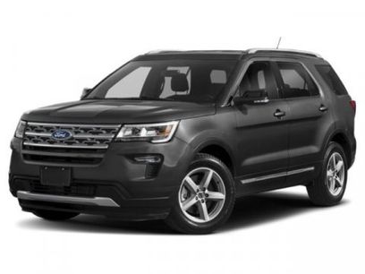Certified 2019 Ford Explorer XLT w/ Class III Trailer Tow Package