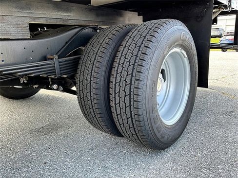 New 2025 Chevrolet Express 4500 w/ Power Convenience Package image 7