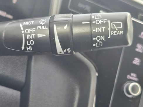 Used 2019 Honda Fit EX image 24