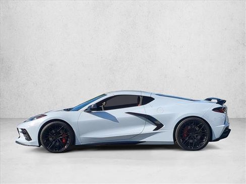 Used 2021 Chevrolet Corvette Stingray Premium Cpe w/ Z51 Performance Package RWD image 9