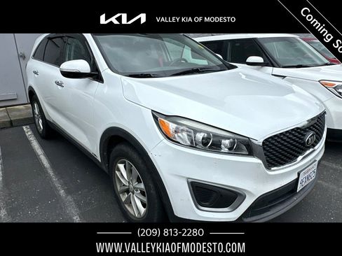 Used 2016 Kia Sorento AWD w/ LX Convenience Package image 1