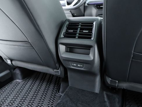 New 2026 Volkswagen Tiguan SE R-Line image 78