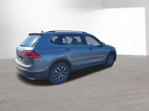 Used 2018 Volkswagen Tiguan SEL image 9