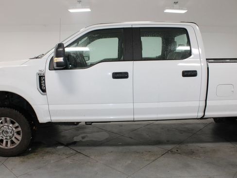 Used 2019 Ford F250 XL w/ STX Appearance Package image 6