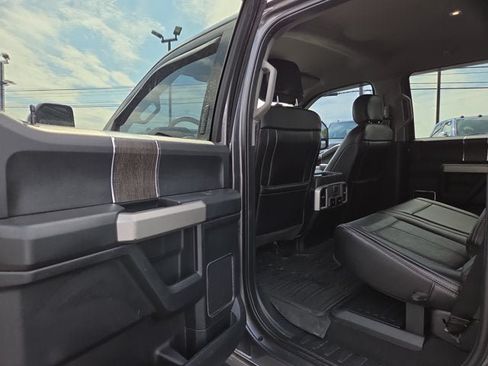 Used 2020 Ford F250 Lariat w/ Lariat Ultimate Package AWD/4WD image 10