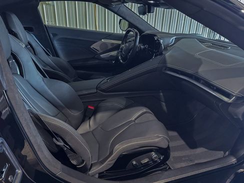 Used 2024 Chevrolet Corvette Z06 w/ Z07 Performance Package image 15