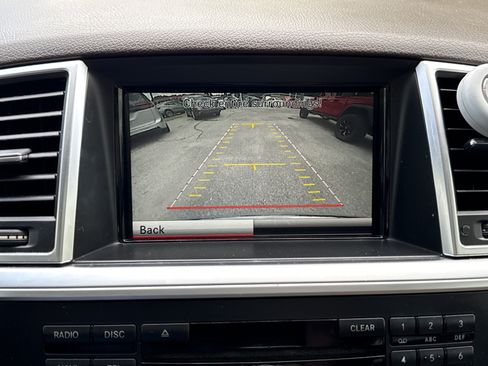 Used 2015 Mercedes-Benz ML 250 BlueTEC 4MATIC image 18