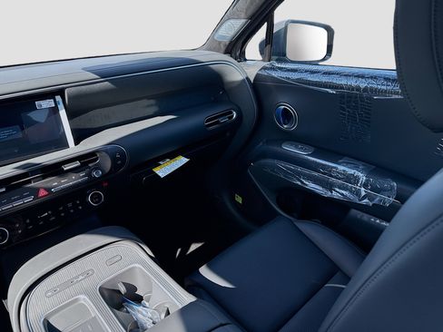 New 2026 Hyundai Palisade Calligraphy FWD image 18