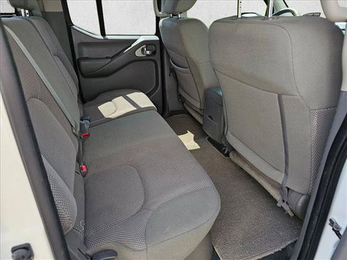 Used 2019 Nissan Frontier SV w/ Value Truck Package AWD/4WD image 15