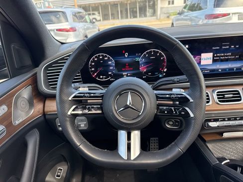 Certified 2025 Mercedes-Benz GLS 450 4MATIC image 22