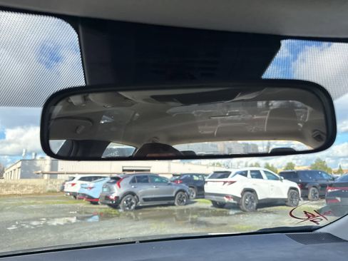 Used 2024 Toyota Corolla LE image 25