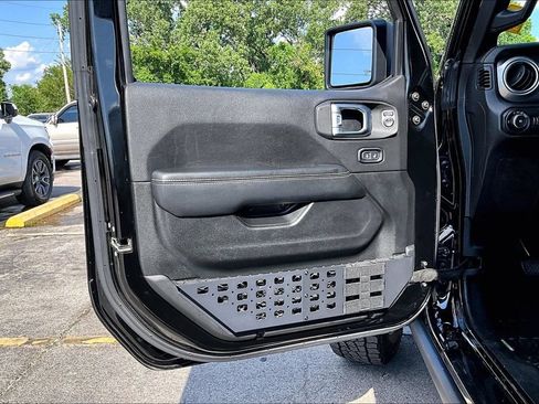Used 2020 Jeep Wrangler Unlimited Sahara AWD/4WD image 19