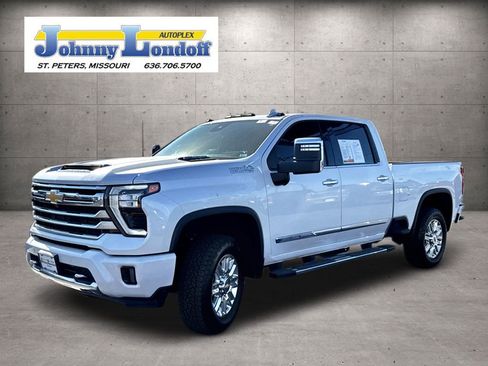 Used 2024 Chevrolet Silverado 2500 High Country w/ High Country Premium Package image 4