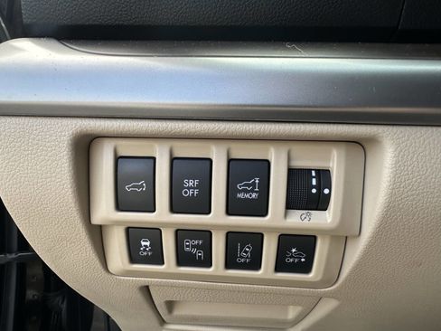 Used 2016 Subaru Outback 3.6R Limited image 5