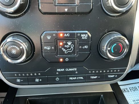 Used 2016 Ford Expedition XL w/ Equipment Group 101A AWD/4WD image 16