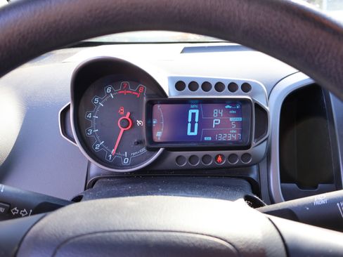 Used 2014 Chevrolet Sonic LT image 31