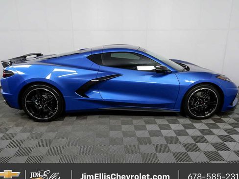Used 2022 Chevrolet Corvette Stingray Premium Cpe w/ Z51 Performance Package image 2