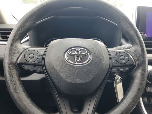Used 2023 Toyota RAV4 LE image 19