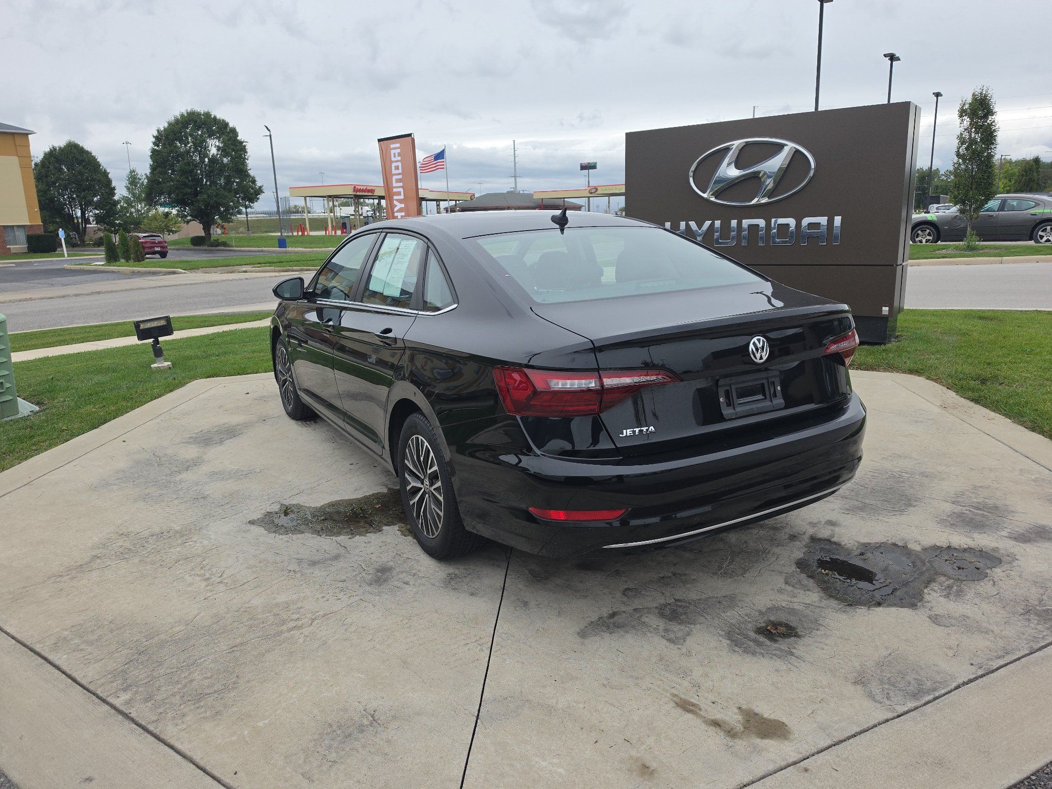 Used 2021 Volkswagen Jetta S w/ Driver Assistance Package FWD image 7