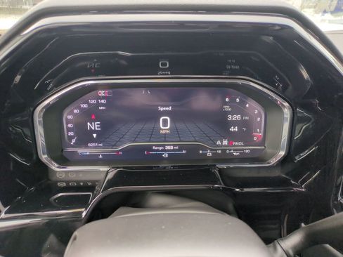 Used 2025 GMC Sierra 1500 Elevation image 15