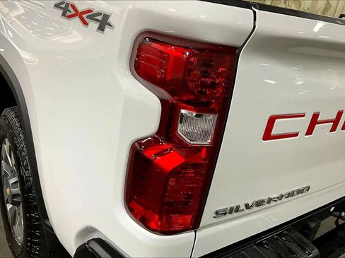 Used 2025 Chevrolet Silverado 2500 Custom w/ Custom Value Package AWD/4WD image 29