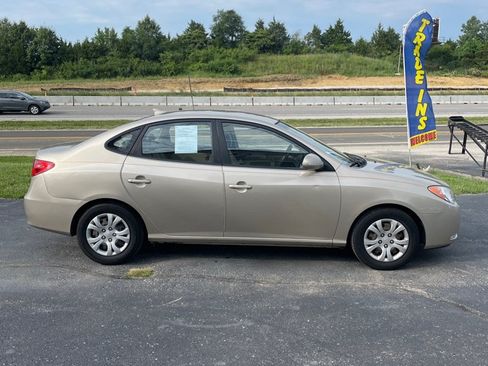 Used 2010 Hyundai Elantra GLS FWD image 6