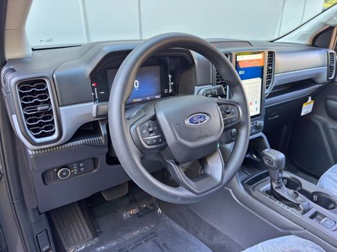Used 2025 Ford Ranger XL w/ Trailer Tow Package RWD image 12