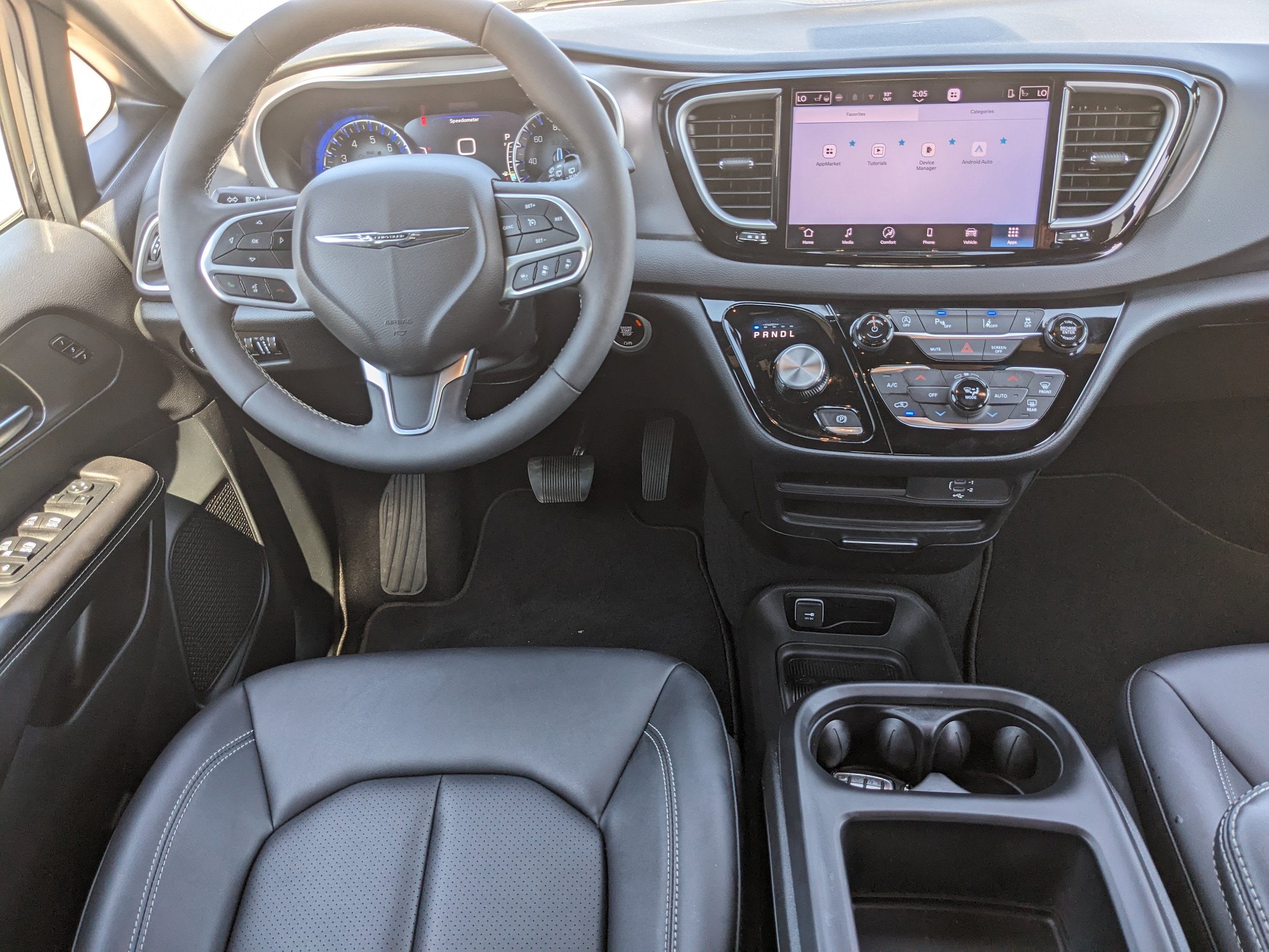 Used 2026 Chrysler Pacifica Select FWD image 40