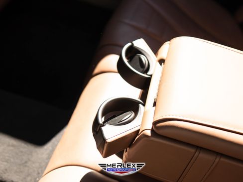 Used 2017 Mercedes-Benz S 550 Sedan image 22