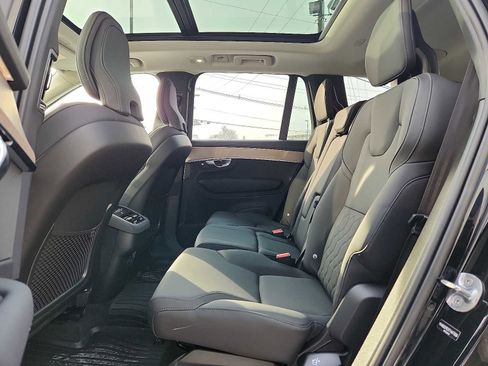 Used 2026 Volvo XC90 B6 Plus w/ Protection Package Premier image 10