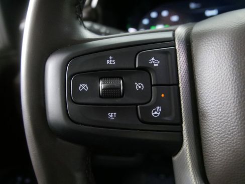 Used 2023 GMC Yukon XL Denali image 25