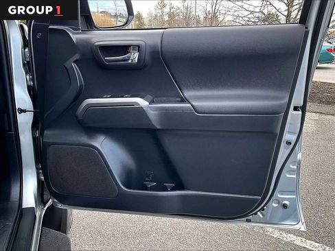 Used 2023 Toyota Tacoma TRD Sport w/ Advanced Technology Package image 23