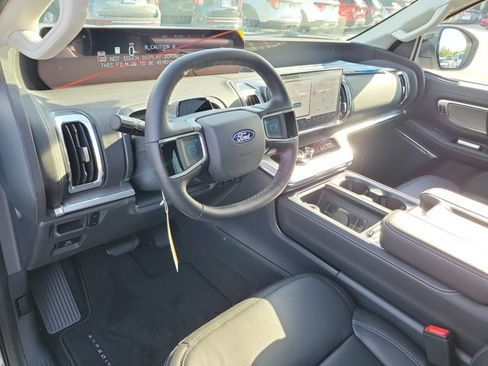 New 2027 Ford Expedition Platinum w/ Driver's Package RWD image 19